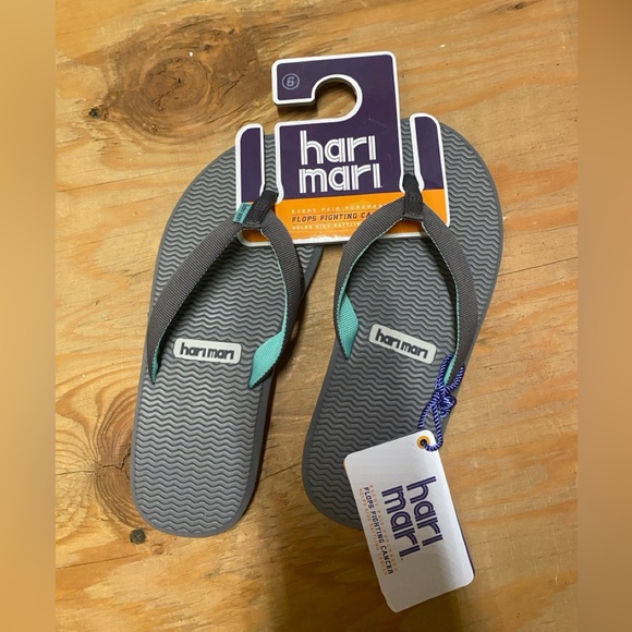 HARI MARI Memory Foam Flip Flops - Picture 8 of 8